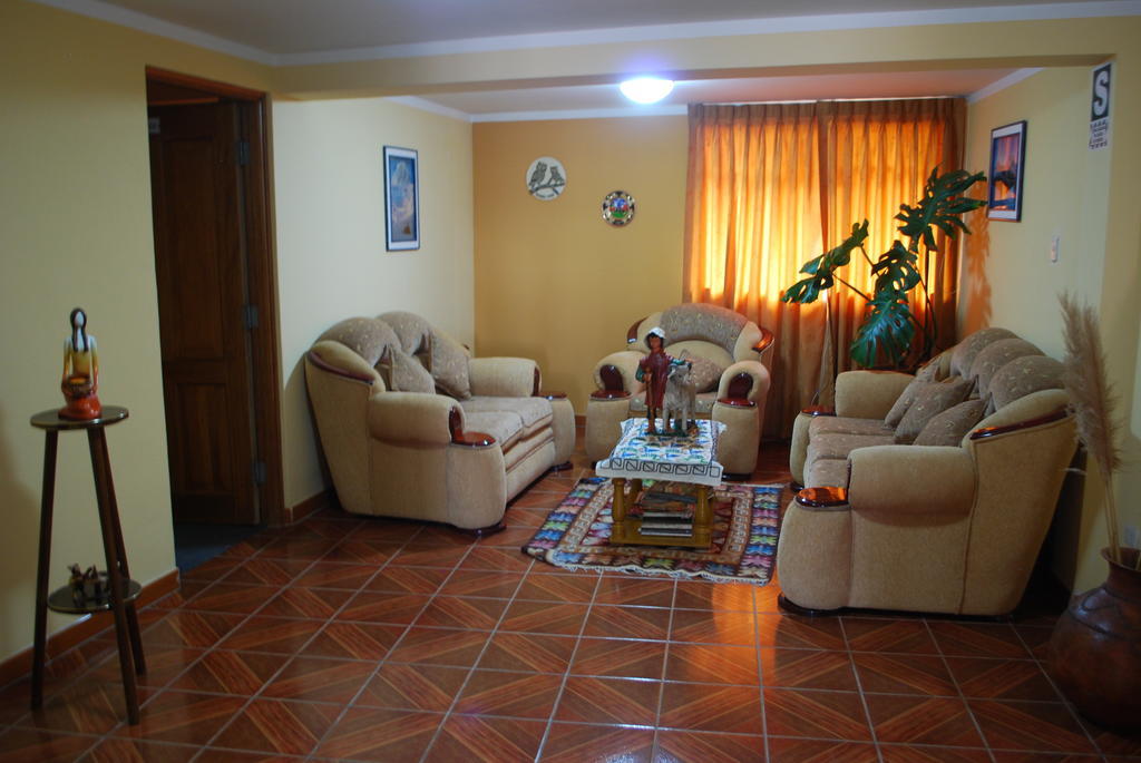 Morales Guest House هواراس المظهر الخارجي الصورة